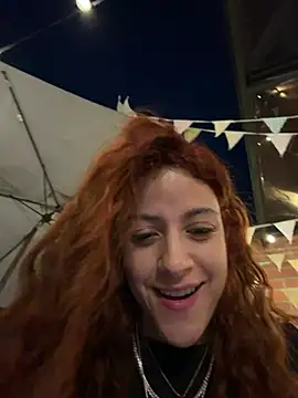 CREAMY SQUIRT IN PUBLIC