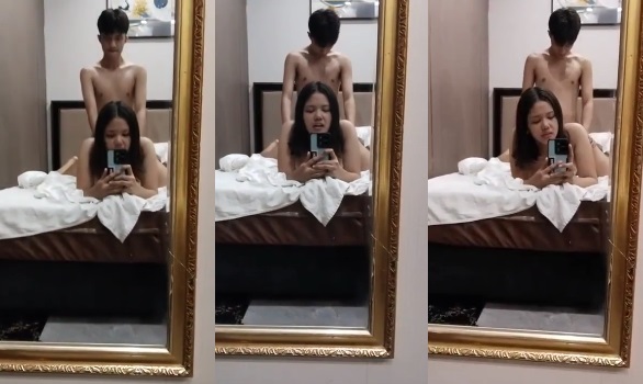 Bokep Indo – Doggy Sambil Ngaca Direkam Buat Kenang-kenangan